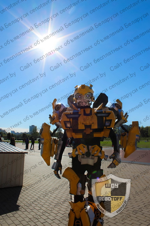 Фото: Роботы трансформеры на открытие торгового центра, рекламную акцию. шоу